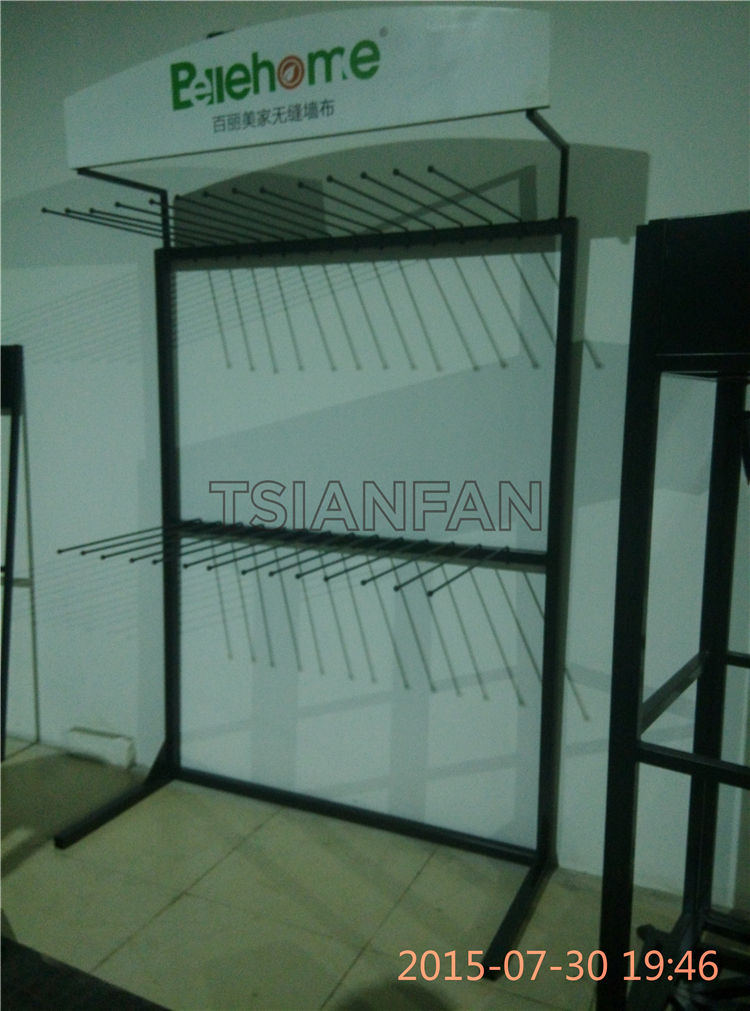 Flip-type carpet display rack DF002